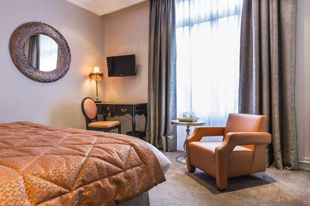 Hotel Le Cottage Bise ตัลลัวร์ ภายนอก รูปภาพ